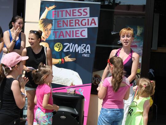 Fotoreportaż z pierwszych plenerowych zajęć "ZOla" Zumba (r) Fitness Fotoreportaż z pierwszych plenerowych zajęć "ZOla" Zumba (r) Fitness