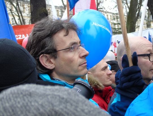 Nowocześni z Tomaszowa protestowali w Warszawie