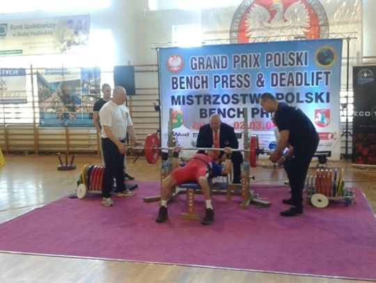 Mistrzowie Polski z tomaszowskiego Stowarzyszenia Sportów Siłowych „Cobra” Mistrzowie Polski z tomaszowskiego Stowarzyszenia Sportów Siłowych „Cobra”