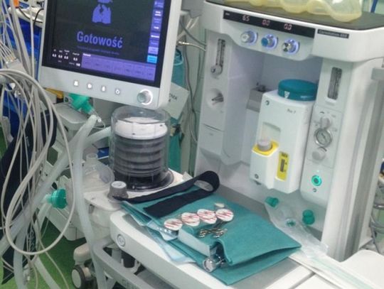 Anestezjolodzy z nowym sprzętem