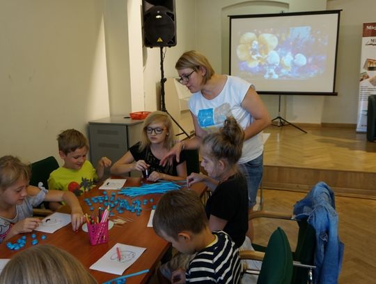 W bibliotece jak w kalejdoskopie, czyli 101 pomysłów na wakacje