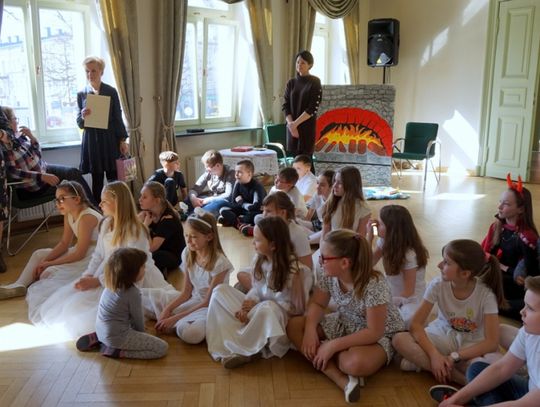 2 kwietnia obchodzimy Międzynarodowy Dzień Książki dla Dzieci. Dlaczego akurat tego dnia? 2 kwietnia obchodzimy Międzynarodowy Dzień Książki dla Dzieci. Dlaczego akurat tego dnia?