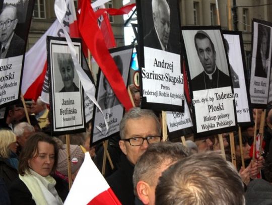 (Foto i Video) Tomaszowianie na obchodach rocznicy tragedii w Smoleńsku (Foto i Video) Tomaszowianie na obchodach rocznicy tragedii w Smoleńsku