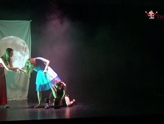 "Trzcina nigdy nie wyjdzie z człowieka" "Trzcina nigdy nie wyjdzie z człowieka"