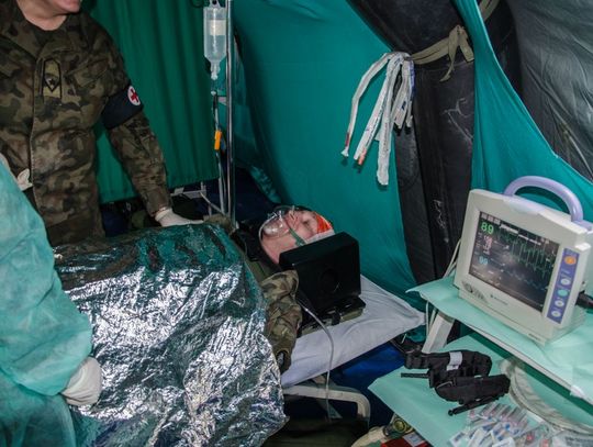 Medycy w wojskowych śmigłowcach