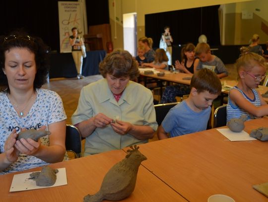 Wakacyjne warsztaty ceramiki w DOK-u