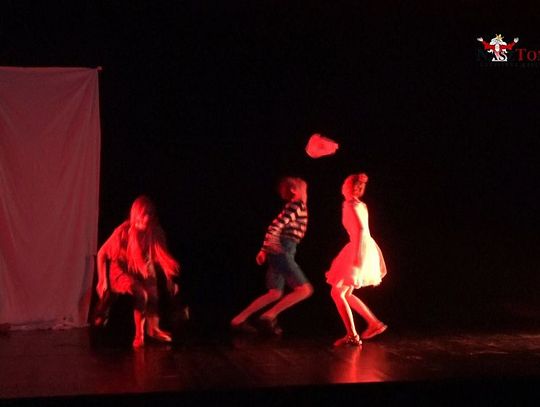 "Trzcina nigdy nie wyjdzie z człowieka" "Trzcina nigdy nie wyjdzie z człowieka"