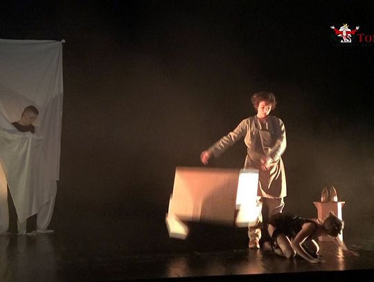 "Trzcina nigdy nie wyjdzie z człowieka" "Trzcina nigdy nie wyjdzie z człowieka"