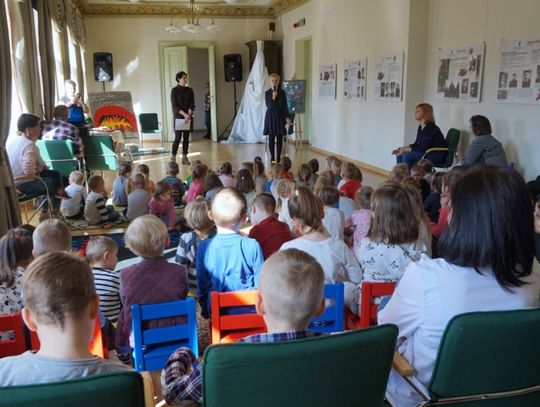 2 kwietnia obchodzimy Międzynarodowy Dzień Książki dla Dzieci. Dlaczego akurat tego dnia? 2 kwietnia obchodzimy Międzynarodowy Dzień Książki dla Dzieci. Dlaczego akurat tego dnia?