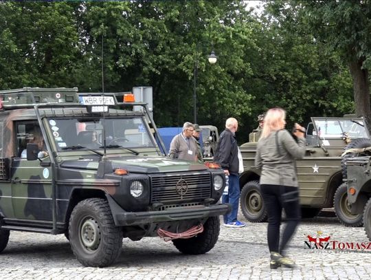 Militarne samochody zabytkowe na Dniach Tomaszowa