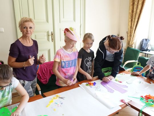 W bibliotece jak w kalejdoskopie, czyli 101 pomysłów na wakacje