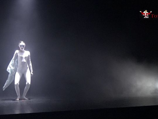 "Trzcina nigdy nie wyjdzie z człowieka" "Trzcina nigdy nie wyjdzie z człowieka"