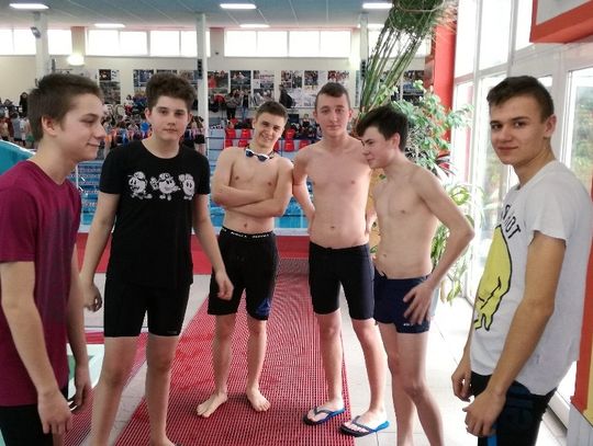 FINAŁ WOJEWÓDZKI  W PŁYWANIU DRUŻYNOWYM