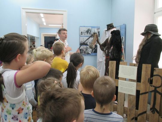 W bibliotece jak w kalejdoskopie, czyli 101 pomysłów na wakacje