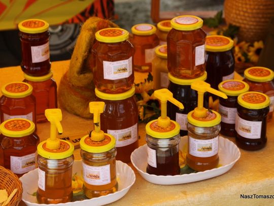 ... które są pyszne i zdrowe. Nadchodzi zima, więc warto się w nie zaopatrzyć. Nic tak nie rozgrzewa jak ciepłe piwo z dużą łyżką miodu (oczywiście bezalkoholowe)