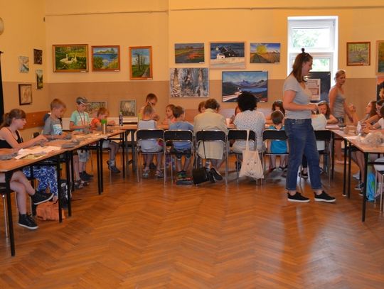 Wakacyjne warsztaty ceramiki w DOK-u