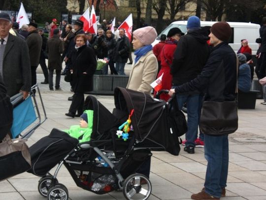 (Foto i Video) Tomaszowianie na obchodach rocznicy tragedii w Smoleńsku (Foto i Video) Tomaszowianie na obchodach rocznicy tragedii w Smoleńsku