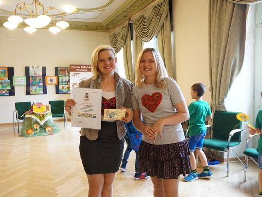 W bibliotece jak w kalejdoskopie, czyli 101 pomysłów na wakacje