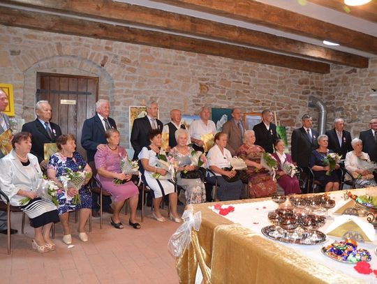 Jubileusze są niczym kamienie milowe w życiu  ludzi.  Odmierzają one bowiem miniony czas