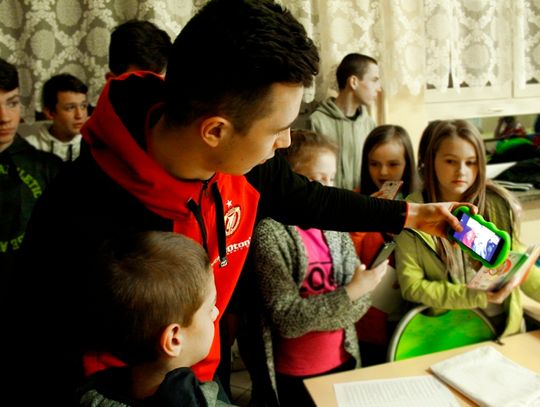 Spotkanie z piłkarzami Widzewa w Tomaszowie Maz. Spotkanie z piłkarzami Widzewa w Tomaszowie Maz.