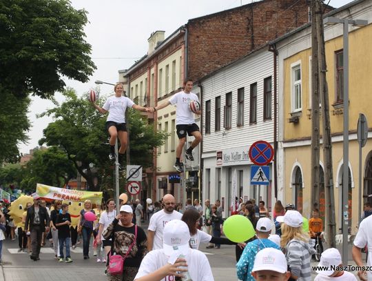 Kolorowa parada przeszła ulicami miasta