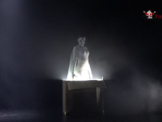 "Trzcina nigdy nie wyjdzie z człowieka" "Trzcina nigdy nie wyjdzie z człowieka"