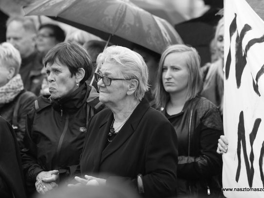 Protestowały na czarno