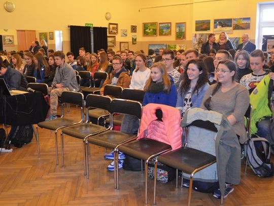 Między okupacją a "niewolą