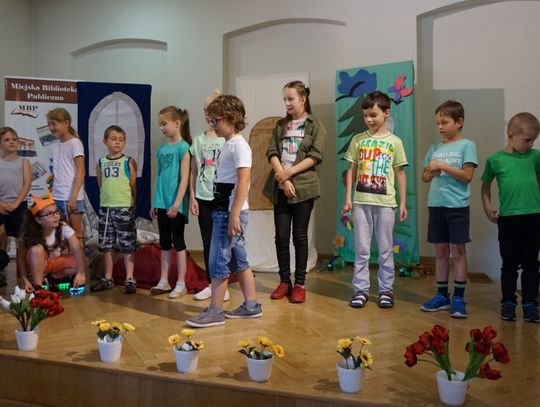 W bibliotece jak w kalejdoskopie, czyli 101 pomysłów na wakacje