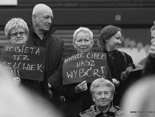 Protestowały na czarno