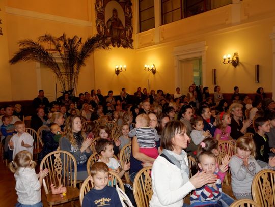 Świątecznie "Arką Nadziei" Świątecznie "Arką Nadziei"