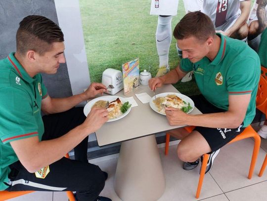 Jadłospis dostosowany dla sportowców Jadłospis dostosowany dla sportowców