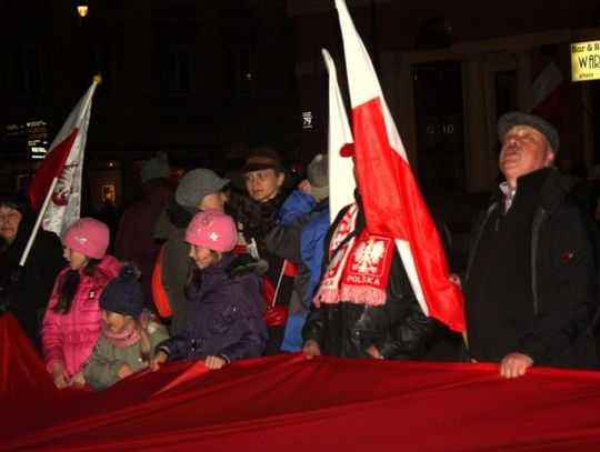 (Foto i Video) Tomaszowianie na obchodach rocznicy tragedii w Smoleńsku (Foto i Video) Tomaszowianie na obchodach rocznicy tragedii w Smoleńsku