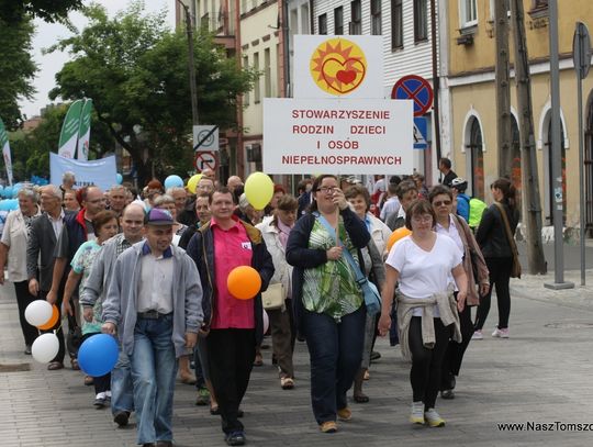 Kolorowa parada przeszła ulicami miasta