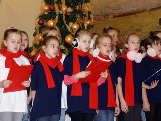 Świątecznie "Arką Nadziei" Świątecznie "Arką Nadziei"