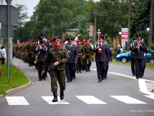 Defilowali kawalerzyści