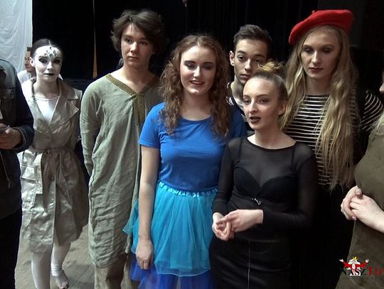 "Trzcina nigdy nie wyjdzie z człowieka" "Trzcina nigdy nie wyjdzie z człowieka"