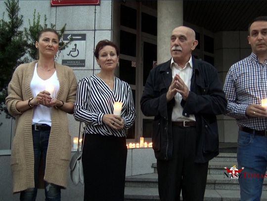Tomaszowianie przyłączają się do protestu w obronie niezależności polskich sądów
