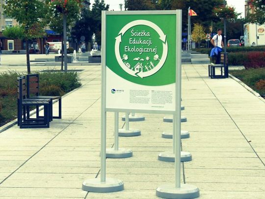 Dwadzieścia metrów edukacji ekologicznej ENERIS  na Placu Tadeusza Kościuszki