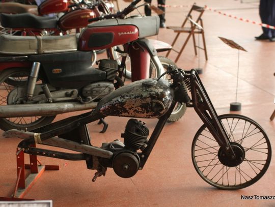 ... podobnie jak ta zdekompletowana "dekawka"