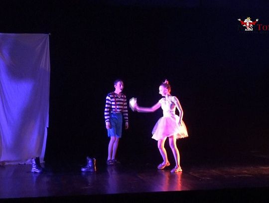 "Trzcina nigdy nie wyjdzie z człowieka" "Trzcina nigdy nie wyjdzie z człowieka"