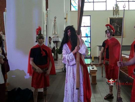 Droga krzyżowa w wykonaniu uczniów ZSP nr 3