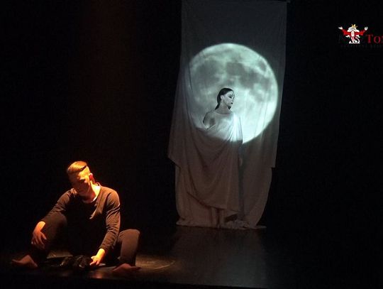 "Trzcina nigdy nie wyjdzie z człowieka" "Trzcina nigdy nie wyjdzie z człowieka"