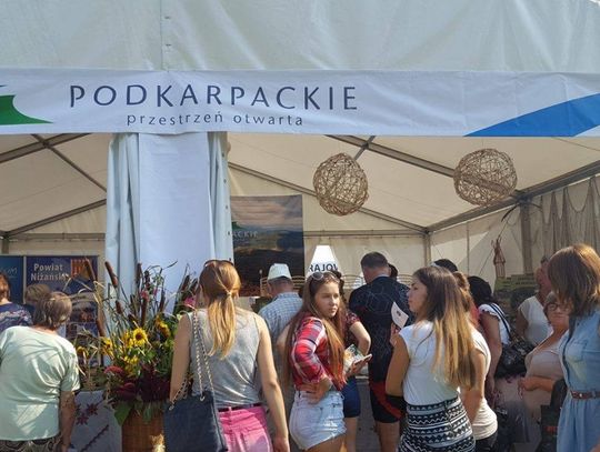 Trwają Dożynki Prezydenckie w Spale Trwają Dożynki Prezydenckie w Spale