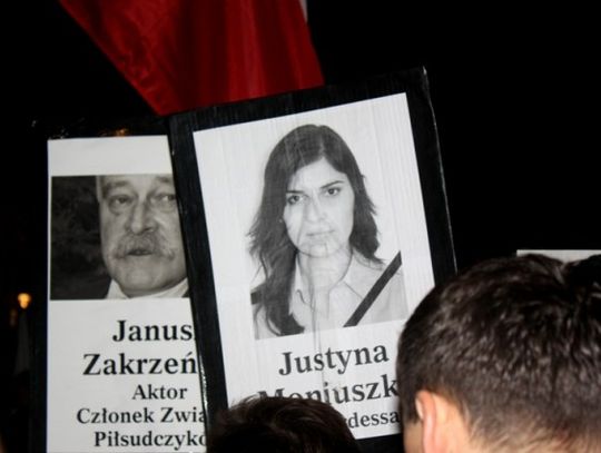 (Foto i Video) Tomaszowianie na obchodach rocznicy tragedii w Smoleńsku (Foto i Video) Tomaszowianie na obchodach rocznicy tragedii w Smoleńsku