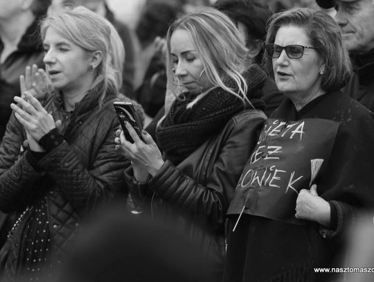 Protestowały na czarno