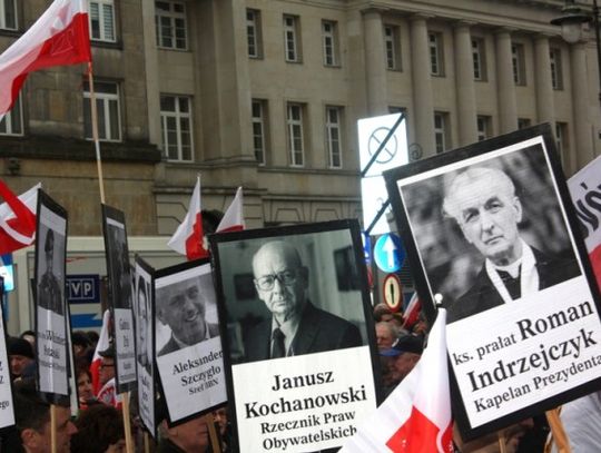 (Foto i Video) Tomaszowianie na obchodach rocznicy tragedii w Smoleńsku (Foto i Video) Tomaszowianie na obchodach rocznicy tragedii w Smoleńsku