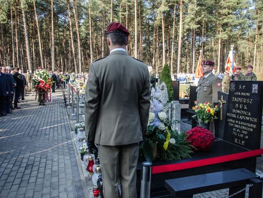 Obchody upamiętniające VII. rocznicę katastrofy lotniczej pod Smoleńskiem Obchody upamiętniające VII. rocznicę katastrofy lotniczej pod Smoleńskiem