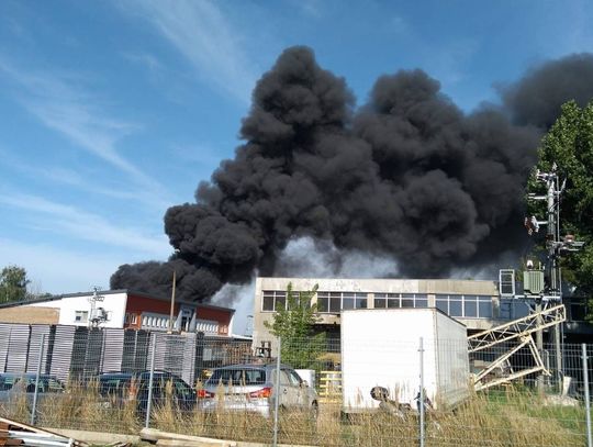 Pożar w sortowni śmieci na Piaskowej