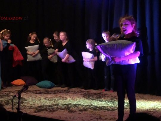 "Artystyczna laurka dla babci i dziadka" w Miejskim Centrum Kultury, filia DOK